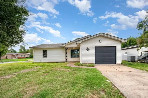 2202 SW 53rd St, Oklahoma City, OK 73119