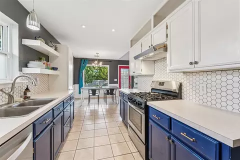 Kitchen - 1609 Blessing Ct, Norman, OK 73071 photo 3 of 3
