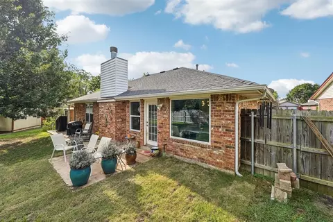 Exterior - 1609 Blessing Ct, Norman, OK 73071 photo 6 of 8
