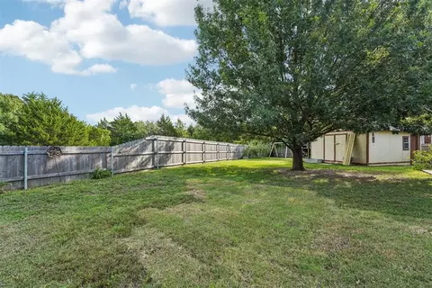 Exterior - 1609 Blessing Ct, Norman, OK 73071 photo 5 of 8