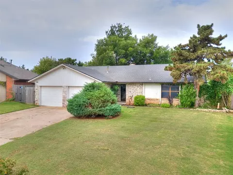 11028 Folkstone Dr, Yukon, OK 73099