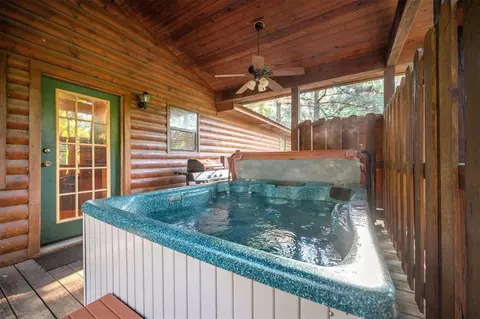 Exterior - 320 Orca Rd, Broken Bow, OK 74728 photo 6 of 15