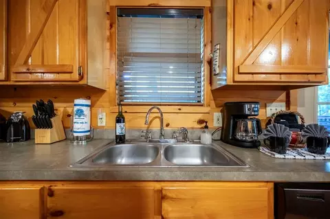 Kitchen - 320 Orca Rd, Broken Bow, OK 74728 photo 3 of 5