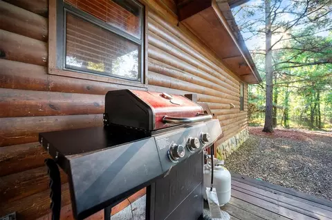 Exterior - 320 Orca Rd, Broken Bow, OK 74728 photo 7 of 15