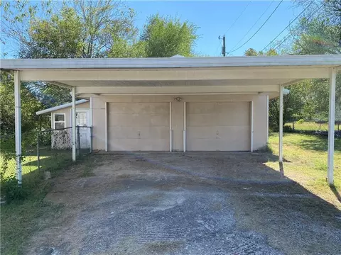 212 E Beech St, Tecumseh, OK 74873 photo 2