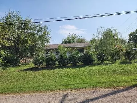 212 E Beech St, Tecumseh, OK 74873 photo 9