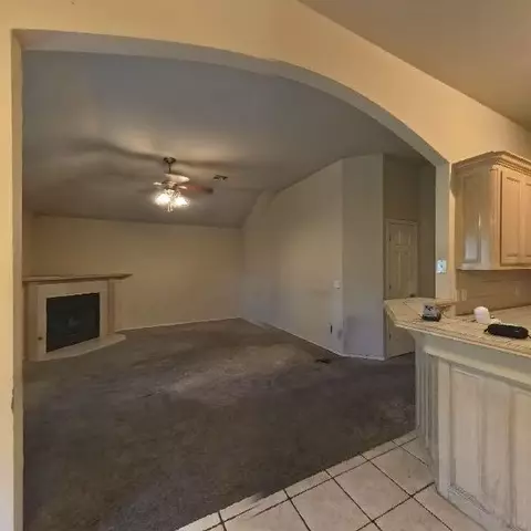 11100 SW 8th St, Yukon, OK 73099