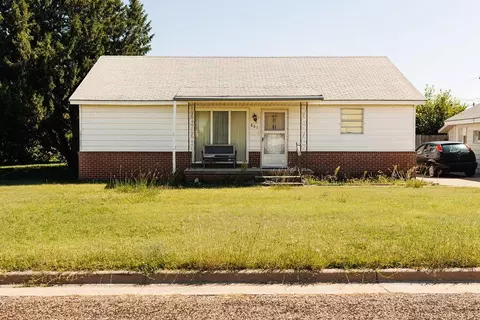 801 NW 11th St, Guymon, OK 73942