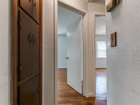 Entry Way - 416 S 3rd St, Noble, OK 73068 photo 3 of 3