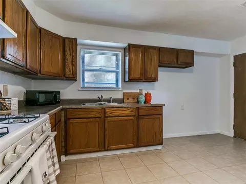 Kitchen - 416 S 3rd St, Noble, OK 73068 photo 5 of 5