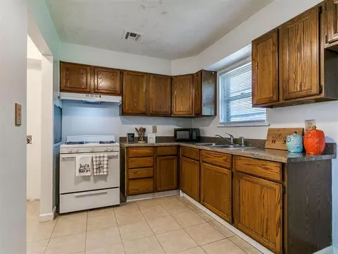 Kitchen - 416 S 3rd St, Noble, OK 73068 photo 2 of 5