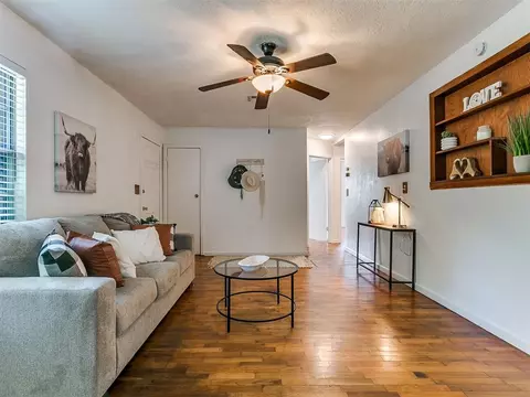 Living - 416 S 3rd St, Noble, OK 73068 photo 4 of 4