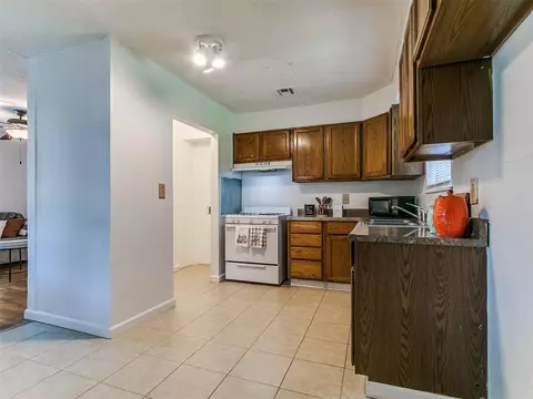 Kitchen - 416 S 3rd St, Noble, OK 73068 photo 3 of 5
