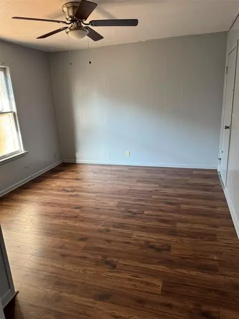 418 Wise Ave, Clinton, OK 73601 photo 12