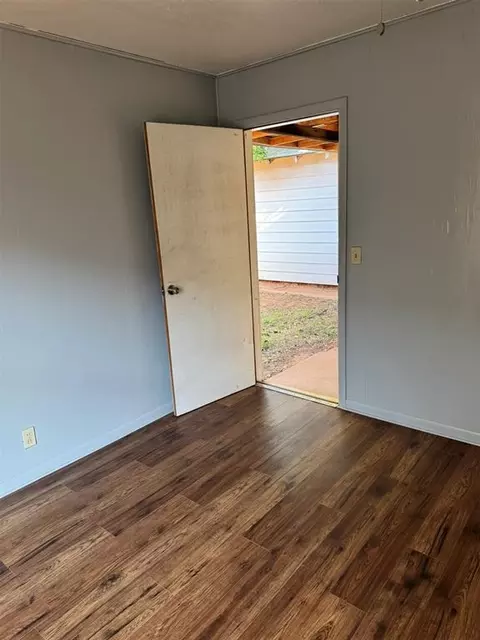 418 Wise Ave, Clinton, OK 73601 photo 13