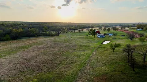 2 E Sorghum Mill Rd, Arcadia, OK 73007