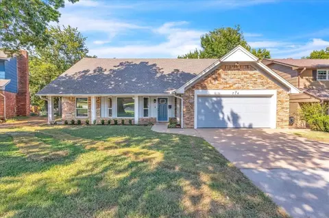 714 Pine Oak Dr, Edmond, OK 73034