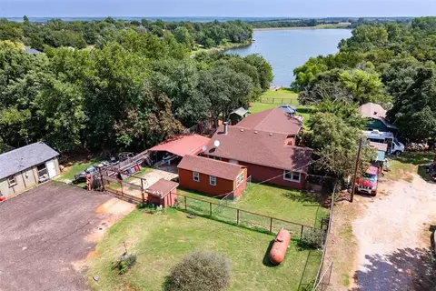 10955 Carriage St, Hinton, OK 73047