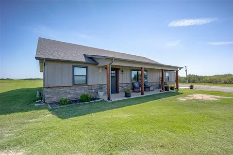 17375 110th St, Lindsay, OK 73052
