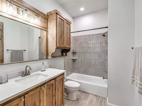 833 Whispering Trails Dr, Tuttle, OK 73089 photo 20