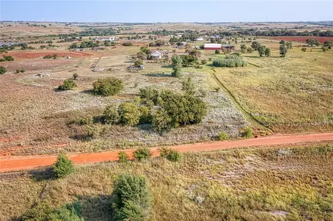 1120 Road Rd, Sayre, OK 73662