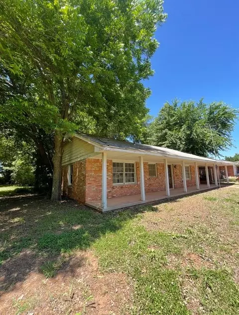 1119 N Walker Dr, Guthrie, OK 73044