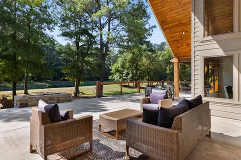Exterior - 74 Babbling Brook Trl, Broken Bow, OK 74728 photo 2 of 9