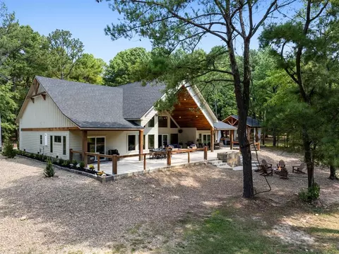Exterior - 74 Babbling Brook Trl, Broken Bow, OK 74728 photo 7 of 9