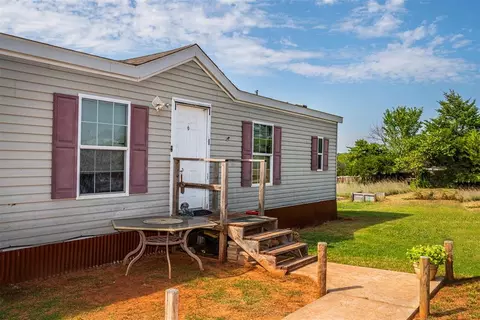 1284 County Street 2953, Tuttle, OK 73089