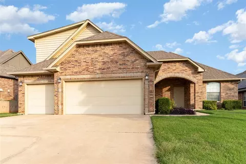 4309 Norfolk Ct, Edmond, OK 73012