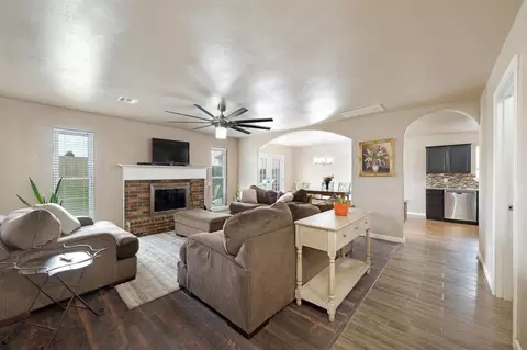 8524 NW 86th St, Oklahoma City, OK 73132