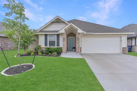 9009 NW 121st Ter, Yukon, OK 73099