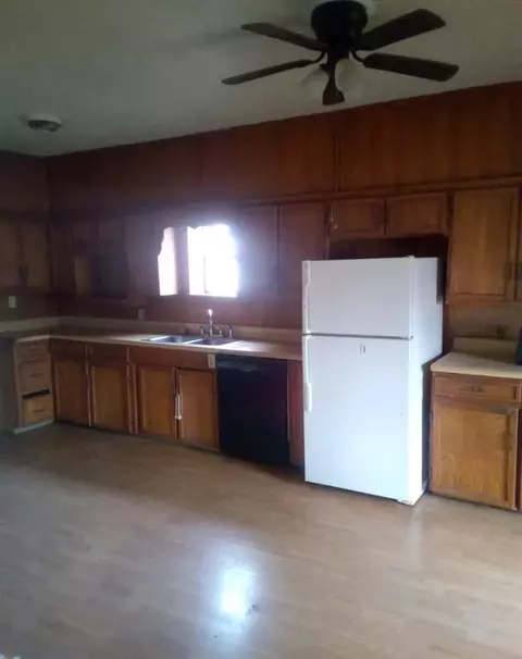 206 E 4th St, Olustee, OK 73560 photo 7