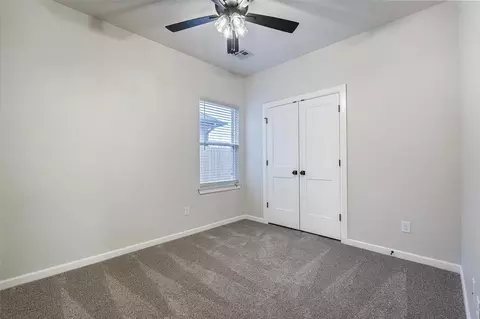 Bedroom - 1216 Colonial Ave, Tuttle, OK 73089 photo 2 of 4