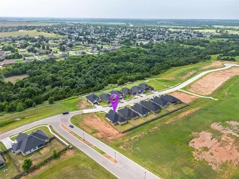 View/Area - 1216 Colonial Ave, Tuttle, OK 73089 photo 4 of 5