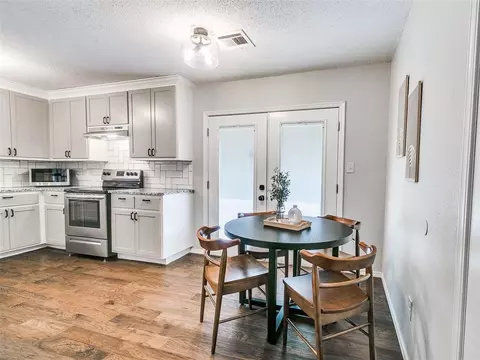 327 Skyline Dr, Norman, OK 73071 photo 3