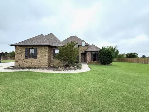 4901 Horizon Blvd, Yukon, OK 73099