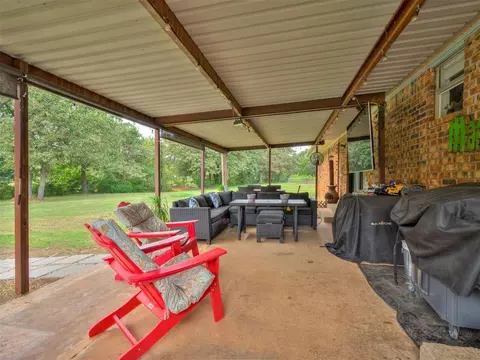 Exterior - 106 Oakleaf St, Mcloud, OK 74851 photo 3 of 14
