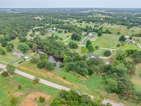 View/Area - 106 Oakleaf St, Mcloud, OK 74851 photo 9 of 11