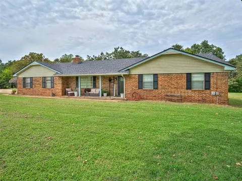Exterior - 106 Oakleaf St, Mcloud, OK 74851 photo 11 of 14