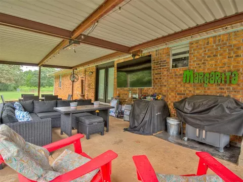 Exterior - 106 Oakleaf St, Mcloud, OK 74851 photo 4 of 14