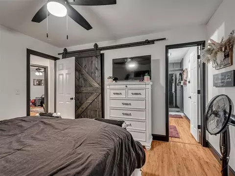 Bedroom - 106 Oakleaf St, Mcloud, OK 74851 photo 3 of 8