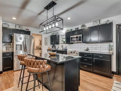 Kitchen - 106 Oakleaf St, Mcloud, OK 74851 photo 2 of 5