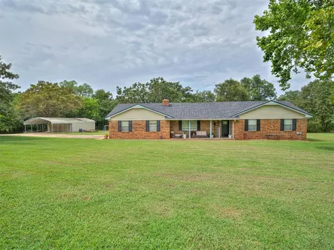 Exterior - 106 Oakleaf St, Mcloud, OK 74851 photo 13 of 14