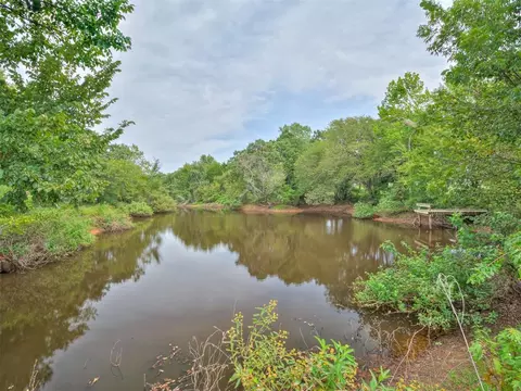 View/Area - 106 Oakleaf St, Mcloud, OK 74851 photo 5 of 11