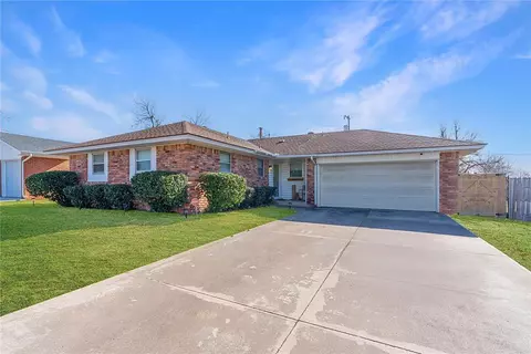 1008 W Havenwood Dr, Midwest City, OK 73110