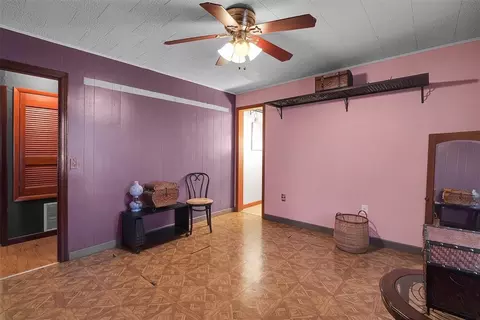 Bedroom - 120 S Highland Dr, Erick, OK 73645 photo 6 of 7