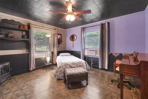 Bedroom - 120 S Highland Dr, Erick, OK 73645 photo 7 of 7