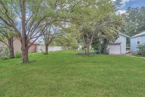 Exterior - 120 S Highland Dr, Erick, OK 73645 photo 3 of 3
