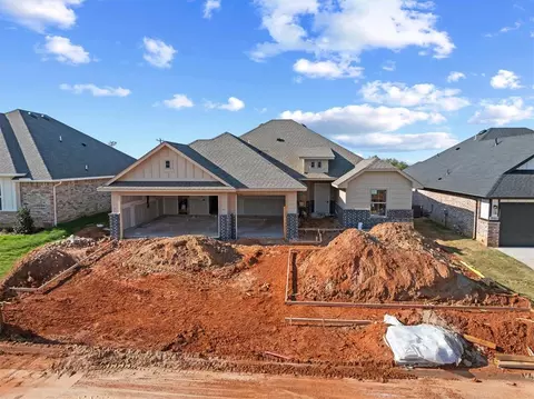 11905 NW 120th St, Yukon, OK 73099